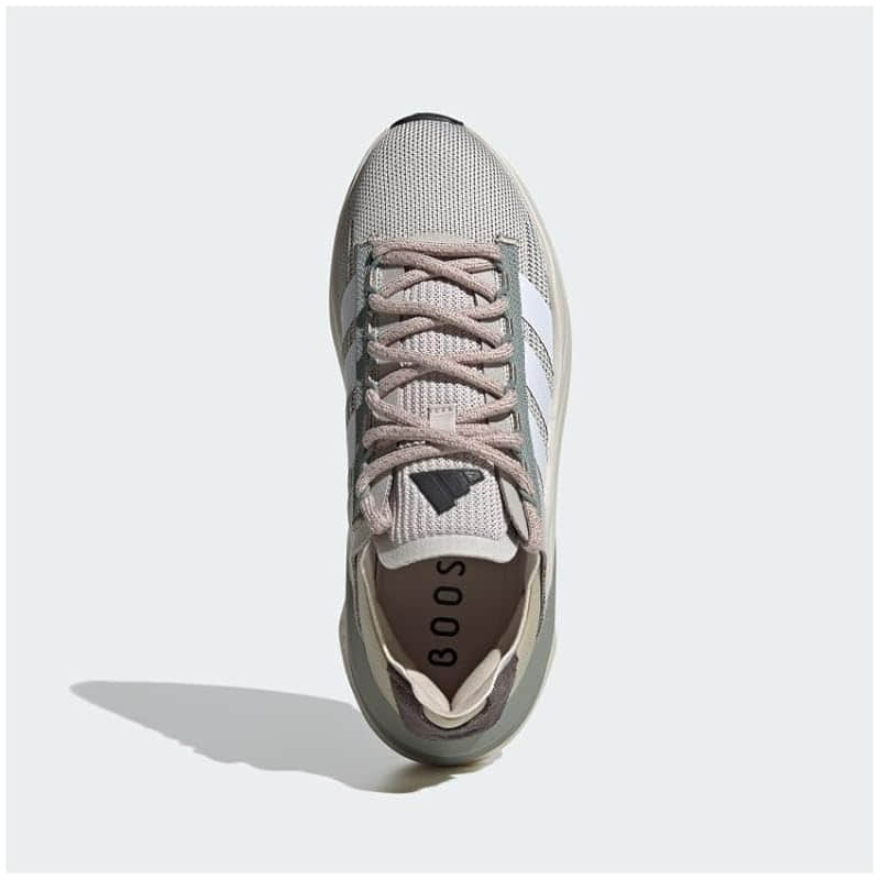 adidas Women's Avryn_X Sneaker - Lightweight & Stylish Running Shoes